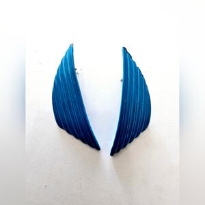 1980s blue ridged wing earrings, Madonna 80s babies fun color earrings